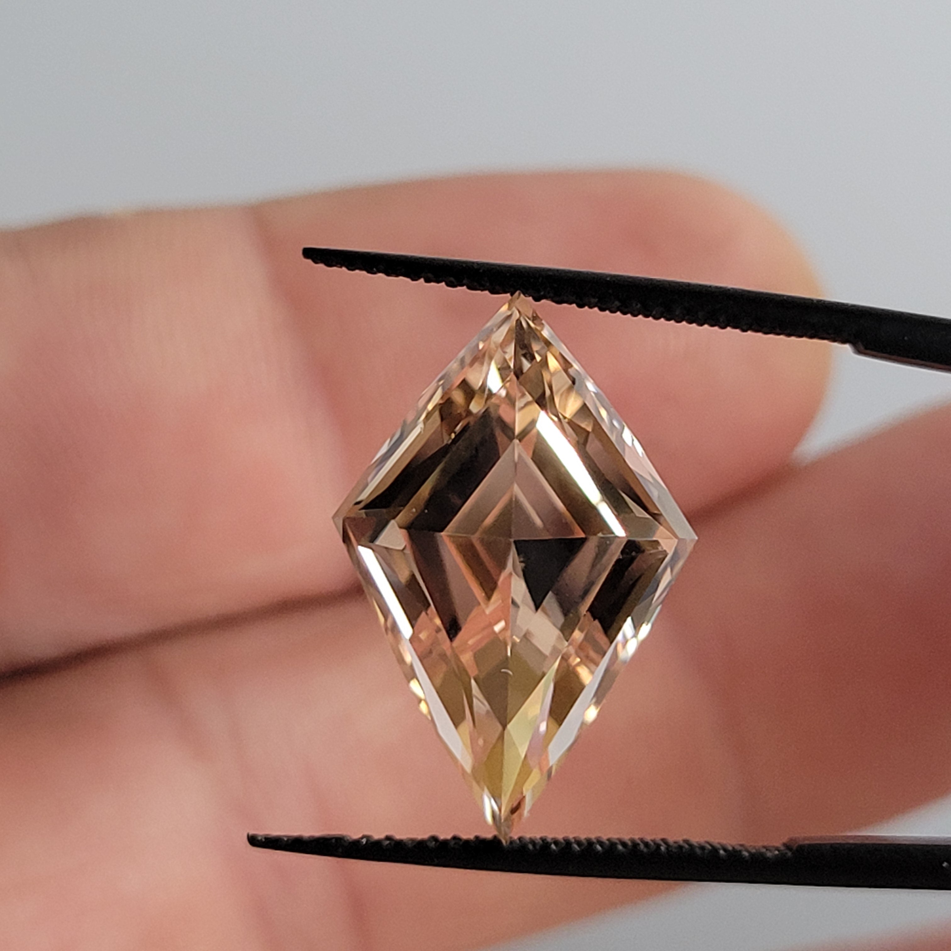 Rare Sherry Topaz 13.65ct