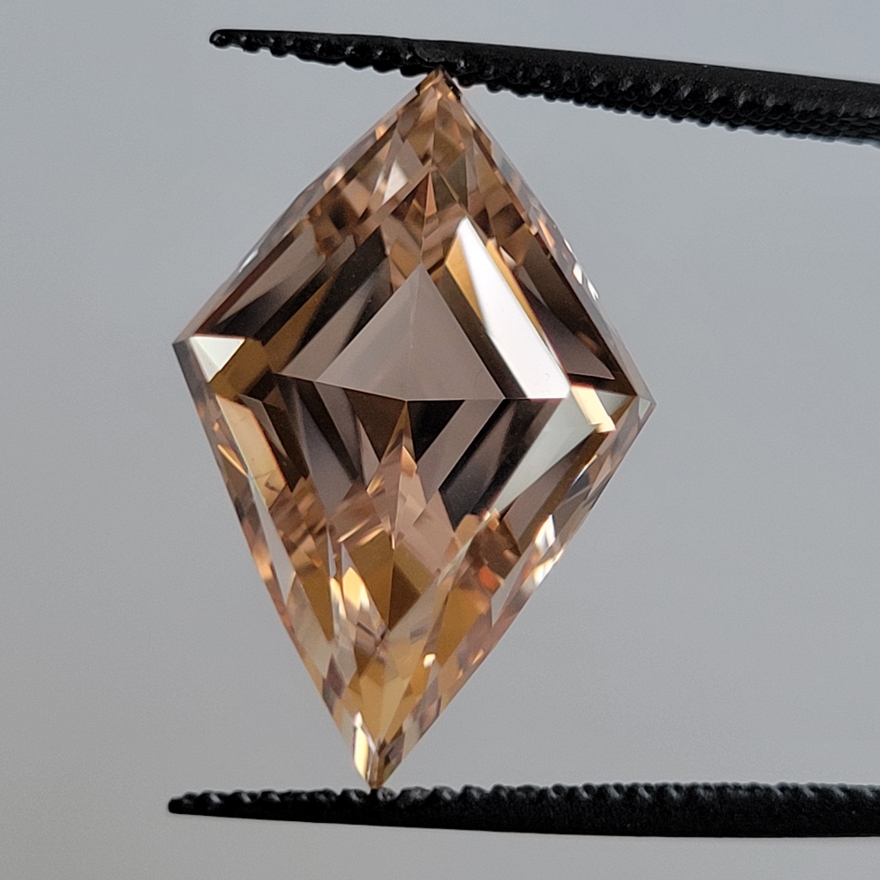 Rare Sherry Topaz 13.65ct