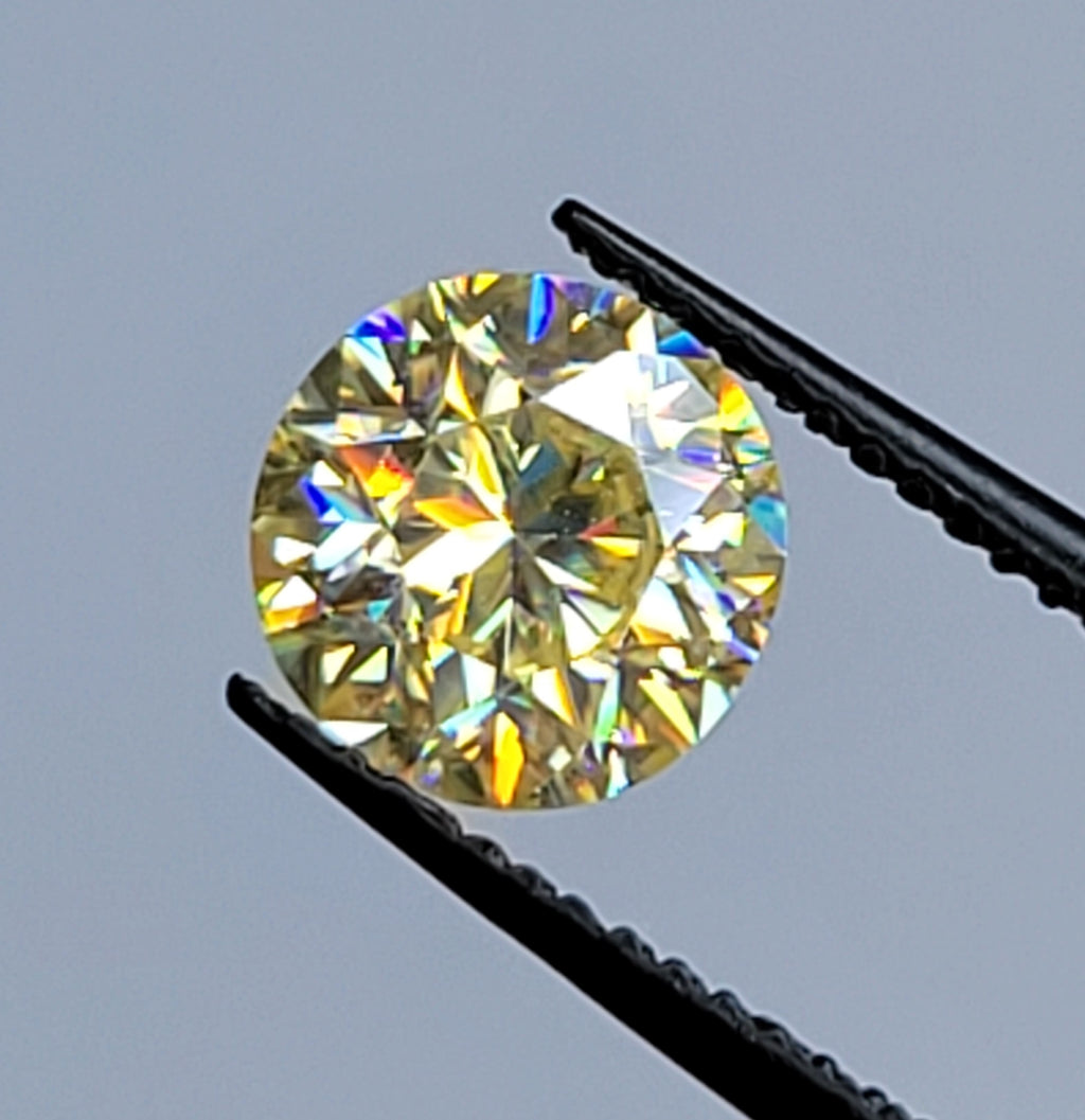 Stunning 2.21ct Rutile