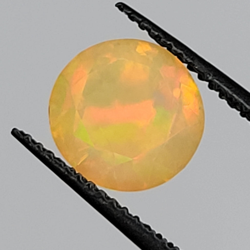 2.15ct Faceted Welo Opal
