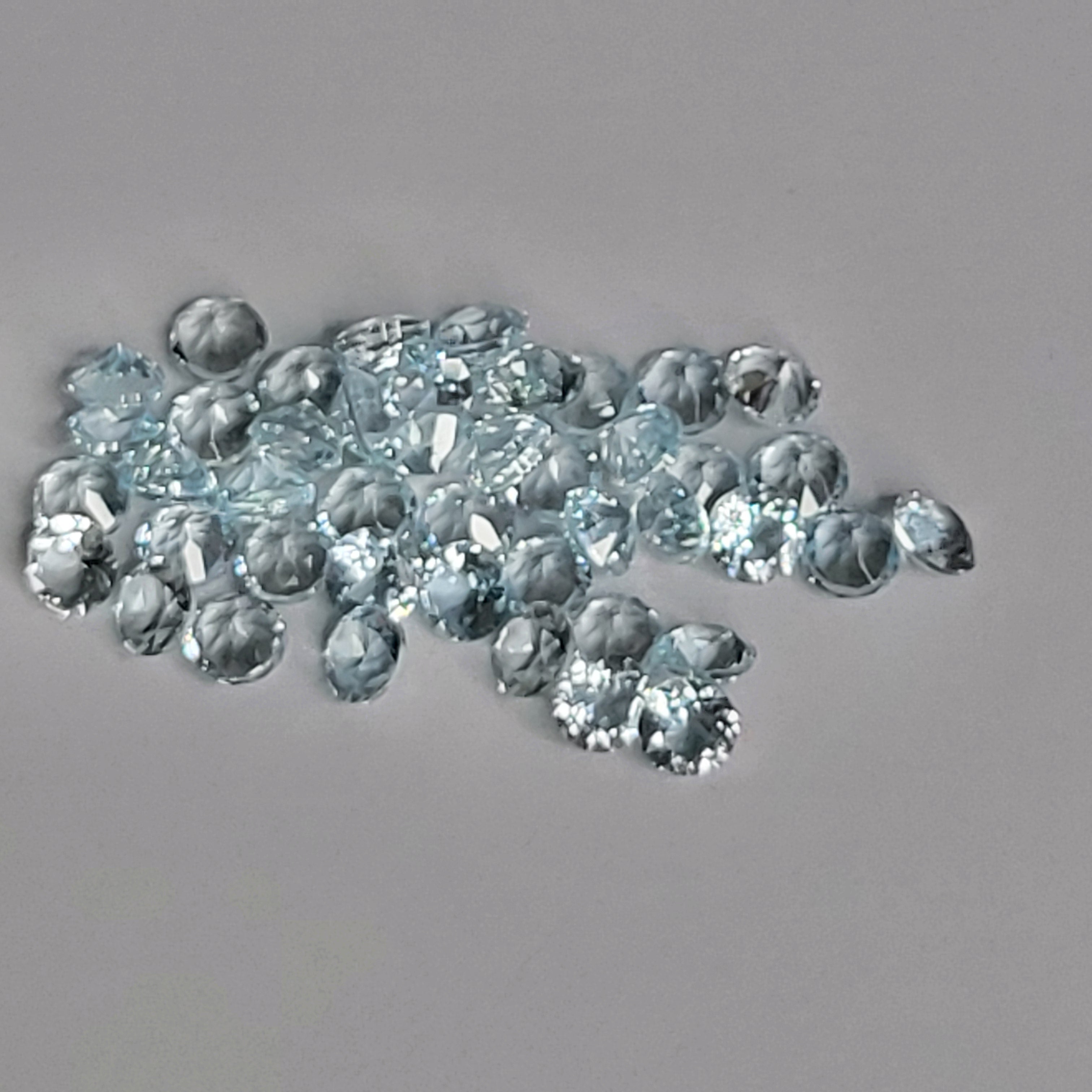 (45) 3mm round Topaz parcel