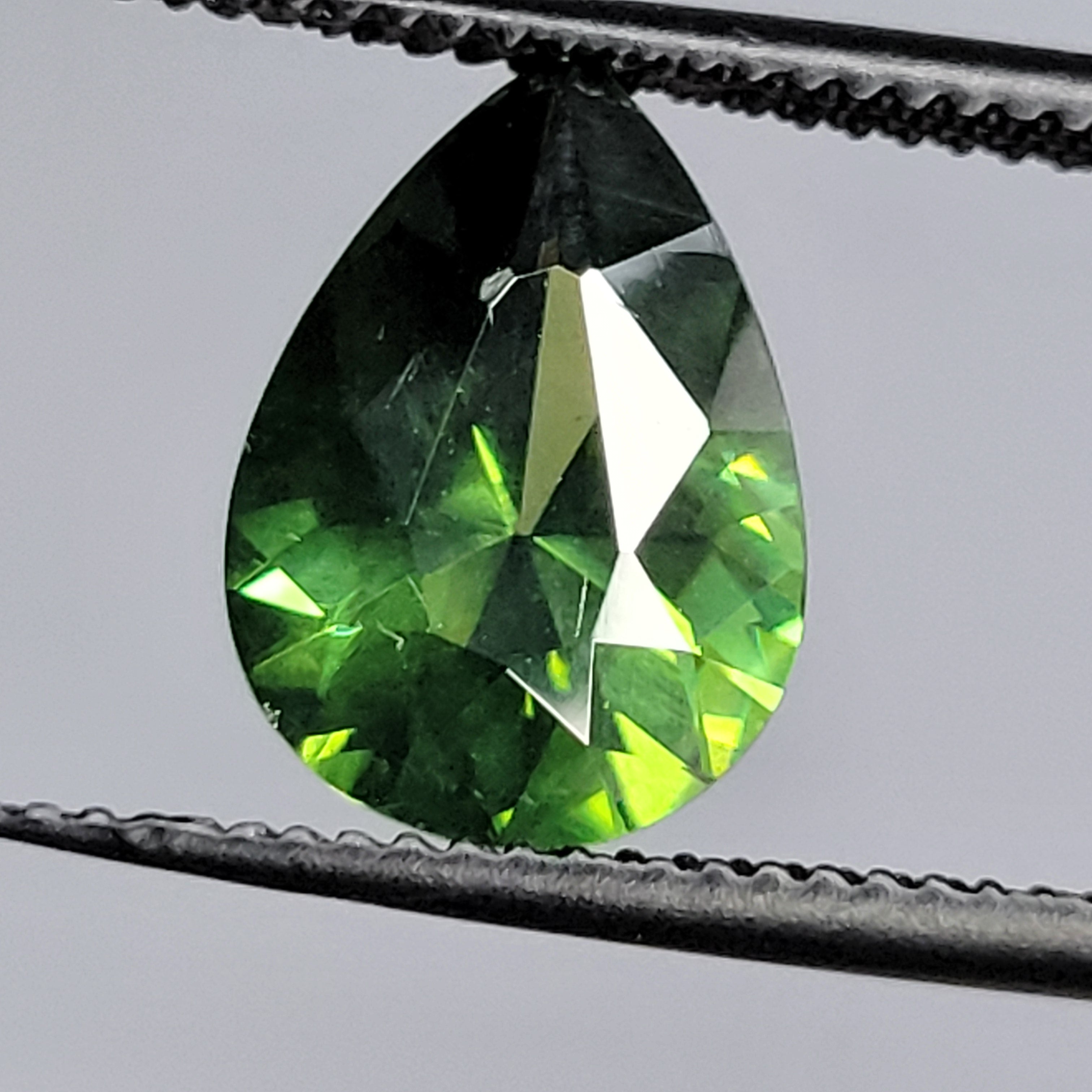 Rare green zircon 3.70ct