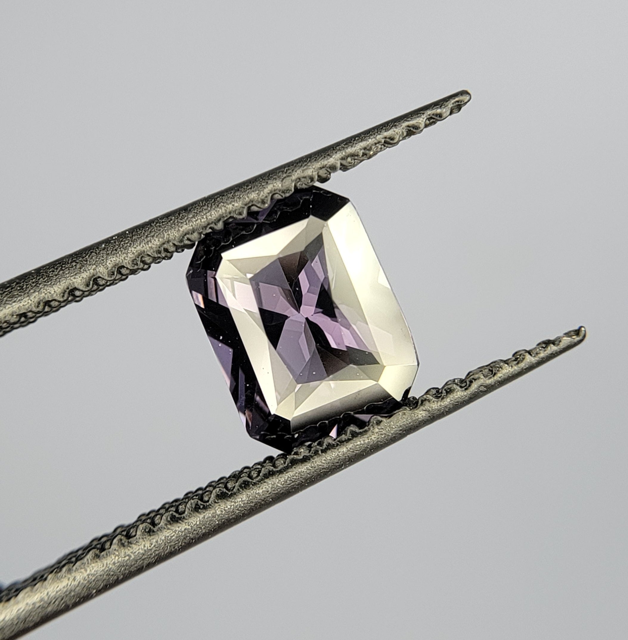 1.37ct Violet Spinel