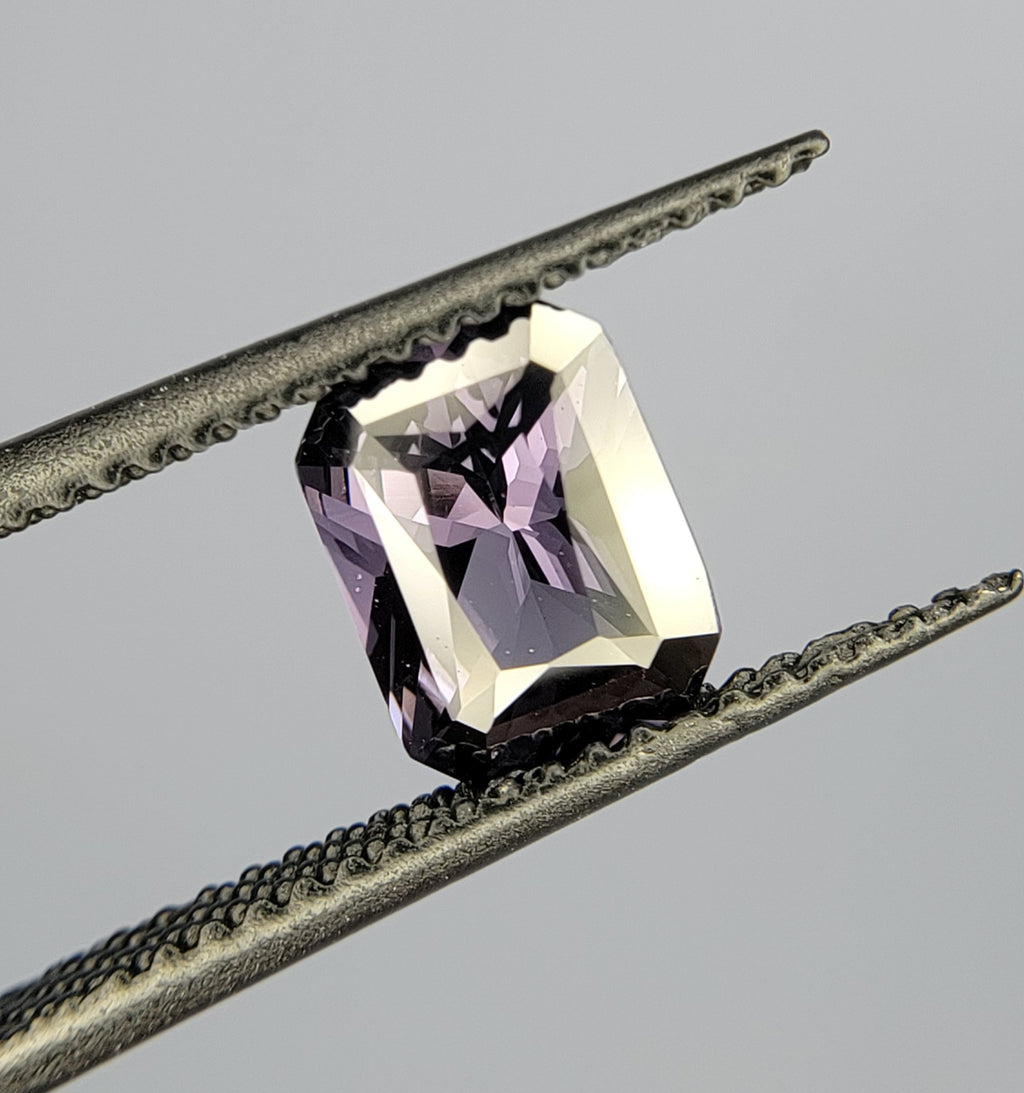 1.37ct Violet Spinel