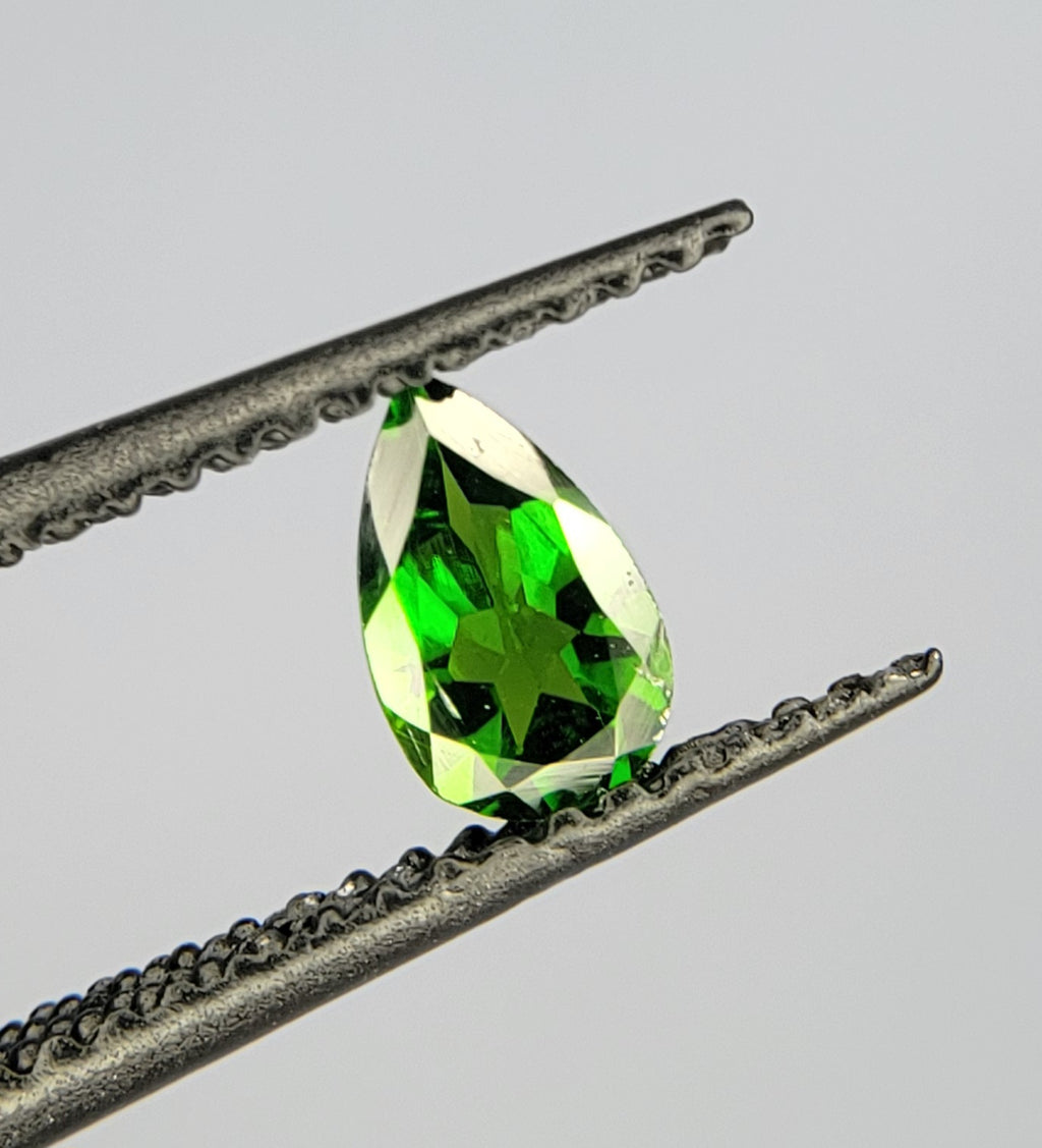 0.73ct pear shaped chrome Diopside