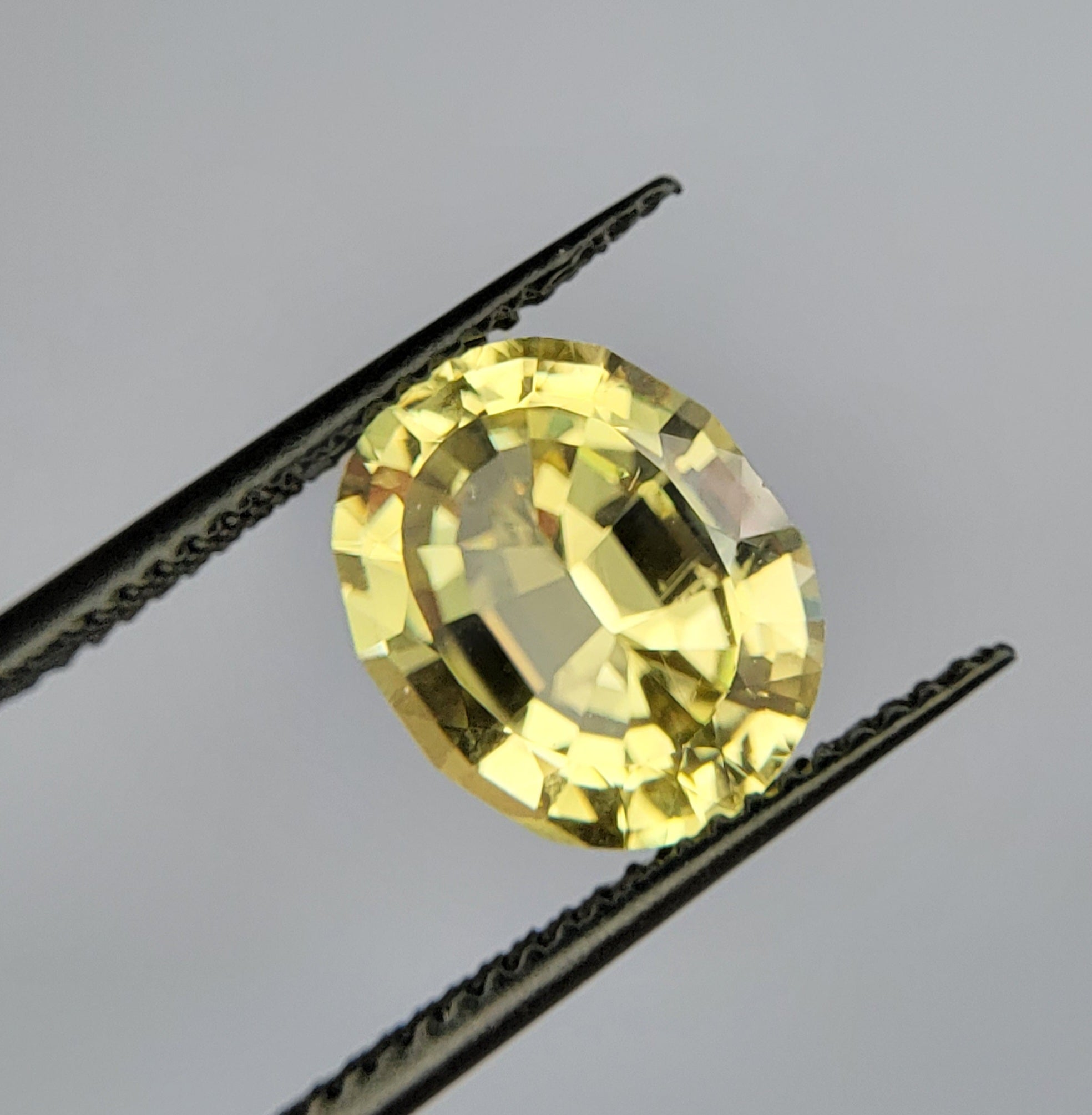 3.91ct Oval Apatite