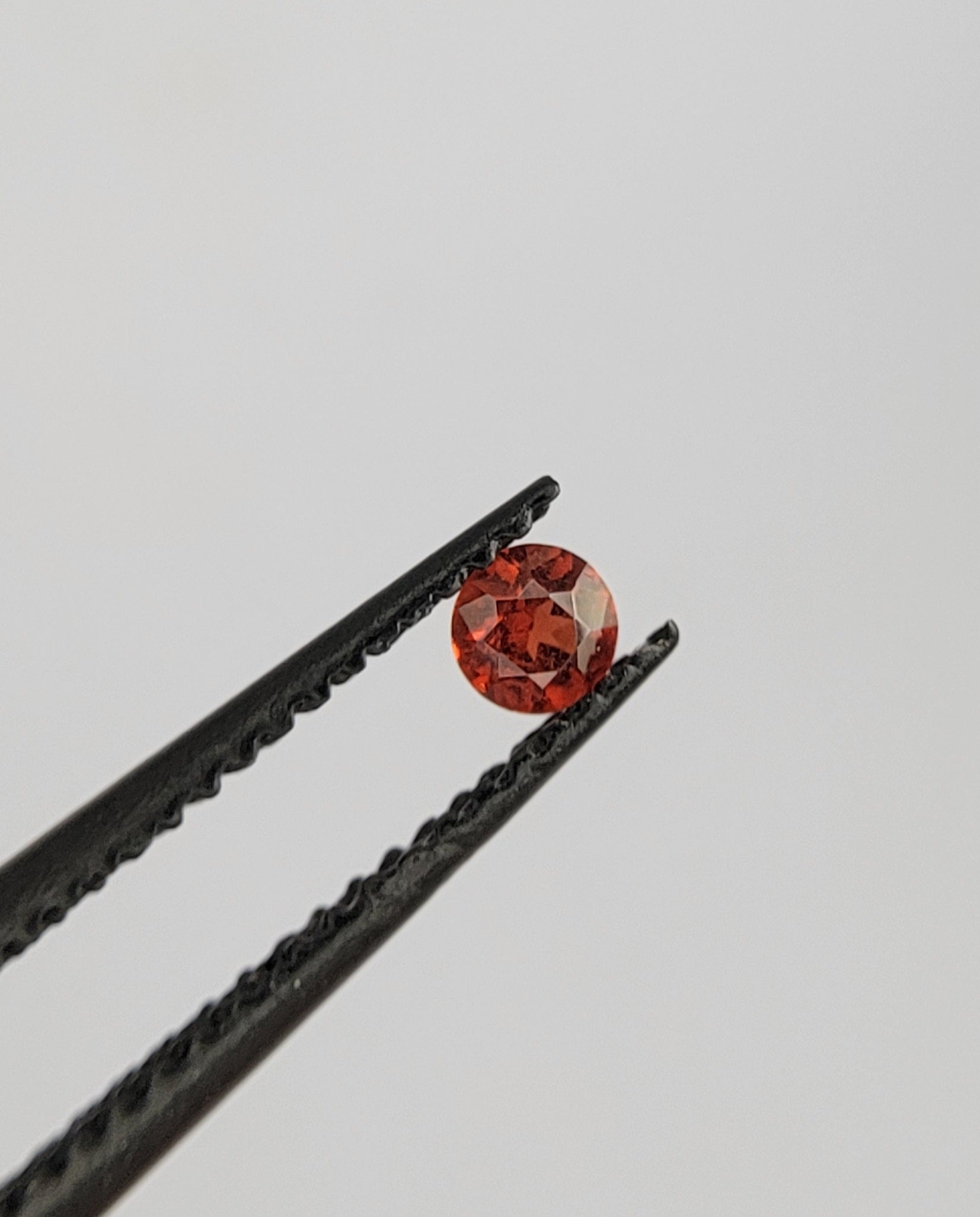 (49) 3mm Round Garnet Parcel