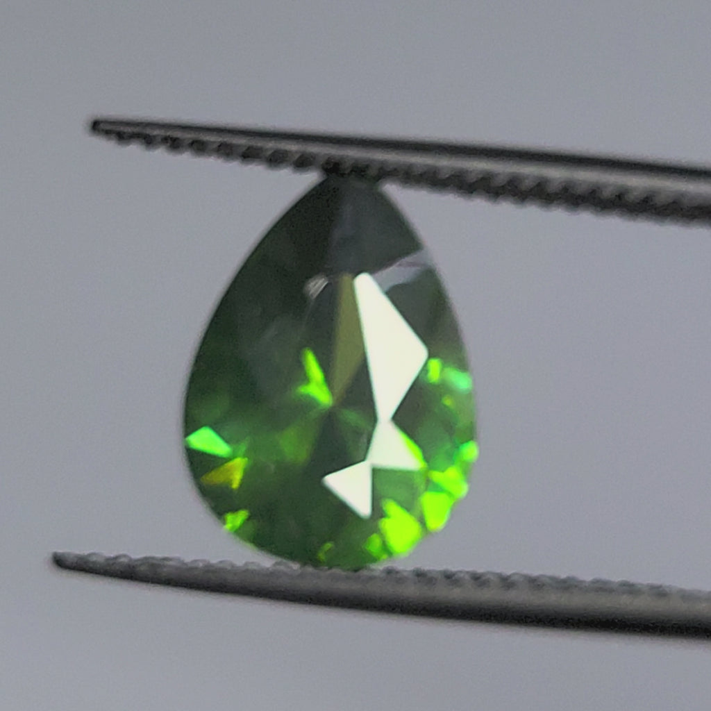 Rare green zircon 3.70ct