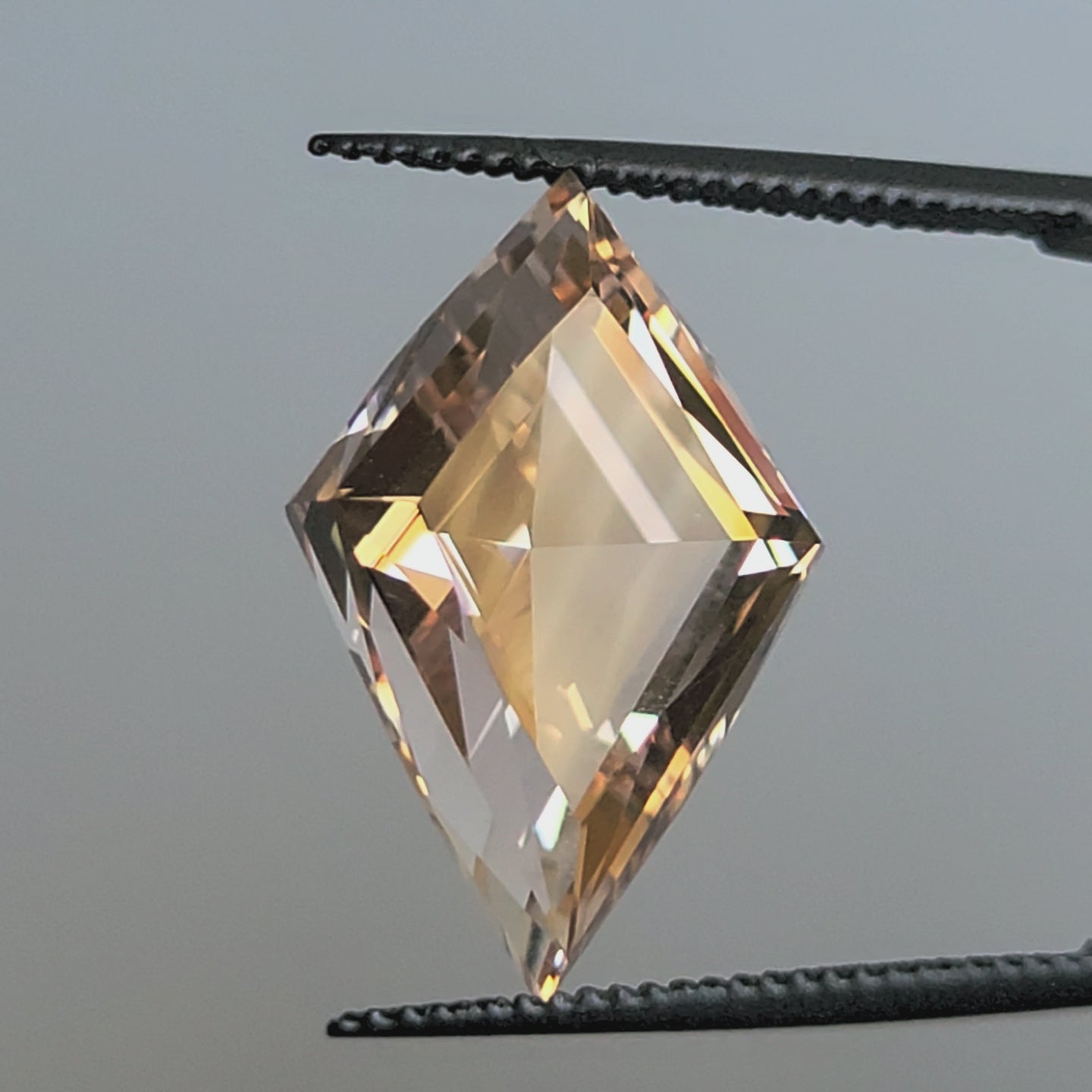 Rare Sherry Topaz 13.65ct
