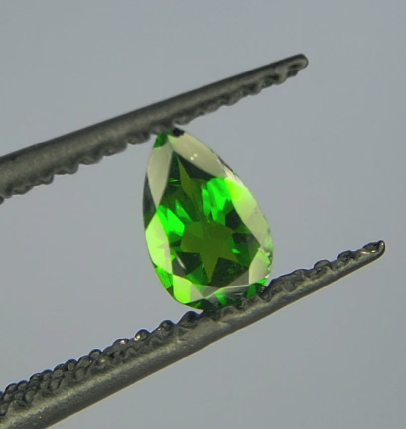 0.73ct pear shaped chrome Diopside